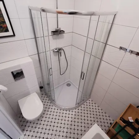 Adler Apartment *